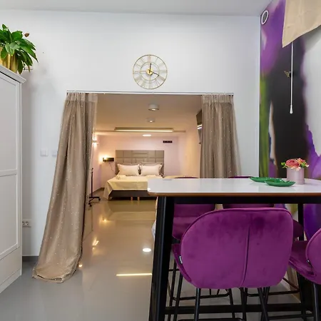 Walking Distance To Center Apartamento Split