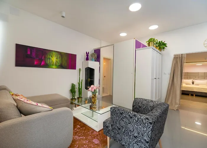 Apartman Beautiful New Studio Near Center Split