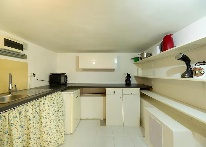 Apartman Beautiful New Studio Near Center Split